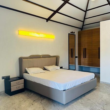 Srk Farm And Resort Anjār Екстериор снимка
