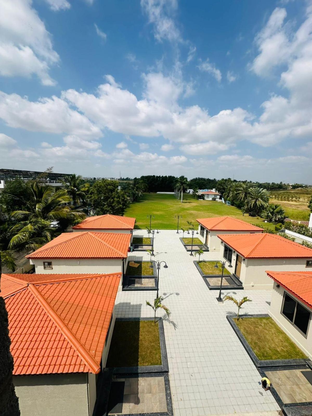 Srk Farm And Resort Anjār Екстериор снимка